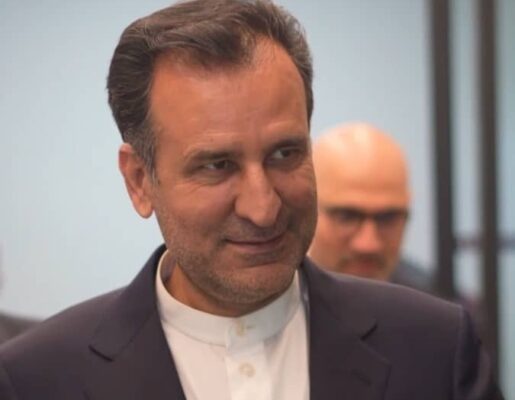 بازدید شهردار و اعضای شورای شهر شهریار به مناسبت روز پرستار از بیمارستان نور شهریار